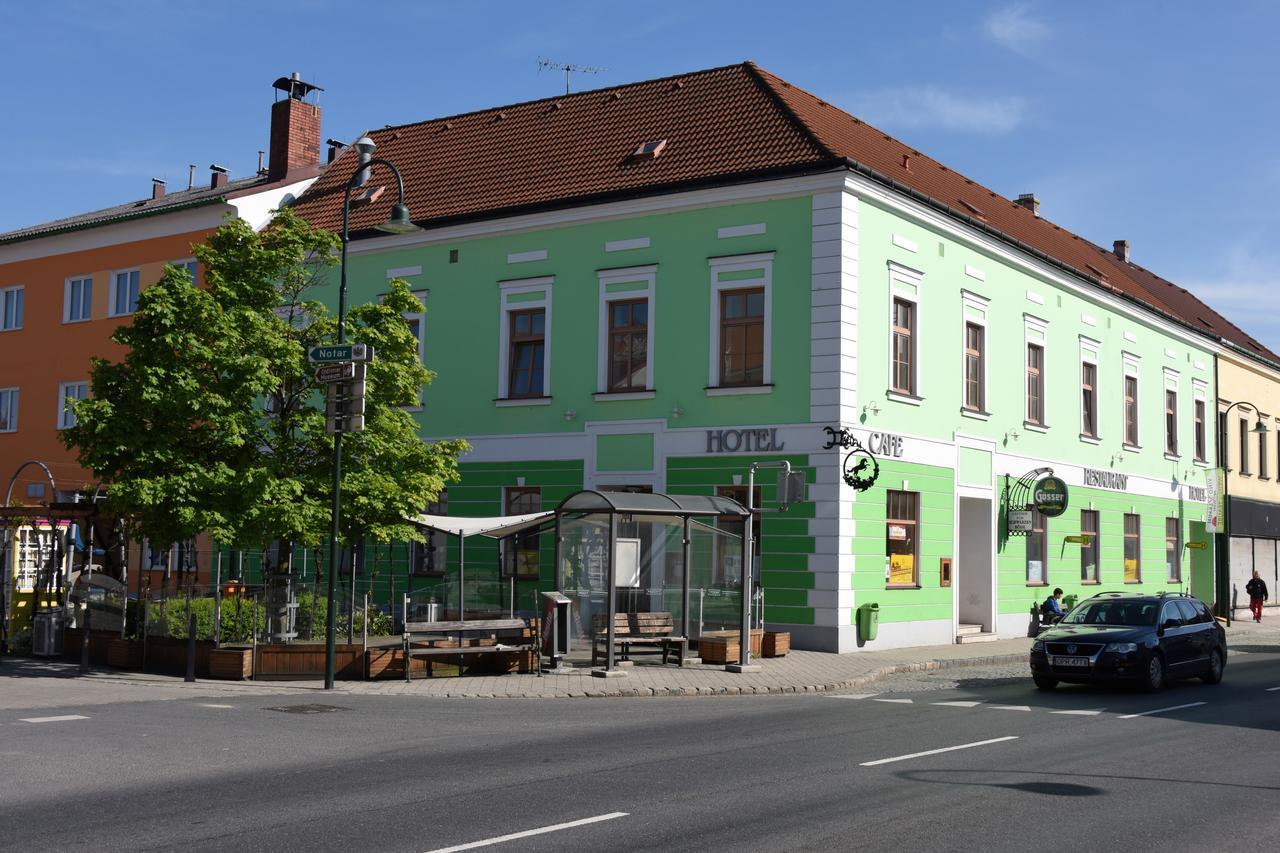 Weinhotel Rieder Пойсдорф Екстер'єр фото