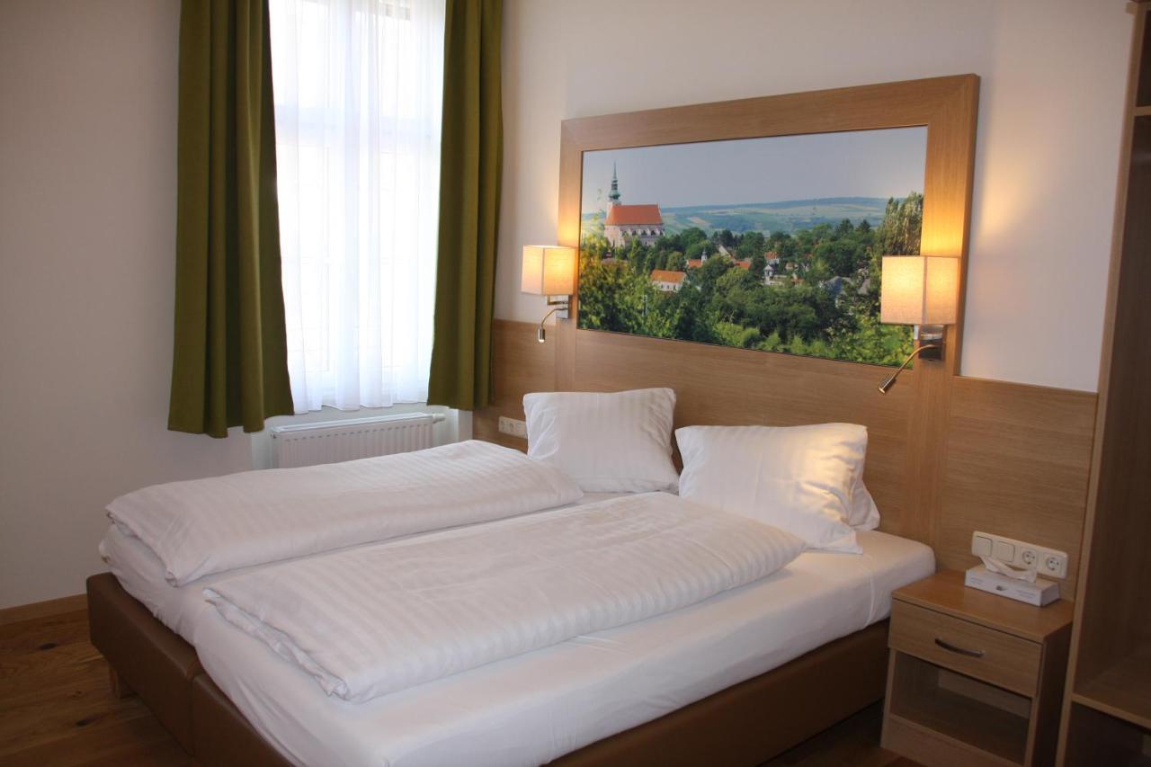 Weinhotel Rieder Пойсдорф Екстер'єр фото